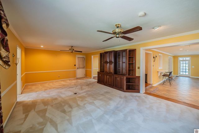 555 Whitney Dr., Paducah, KY 42001