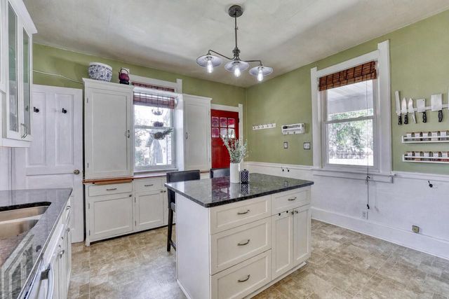 7640 W Clarke STREET, Wauwatosa, WI 53213
