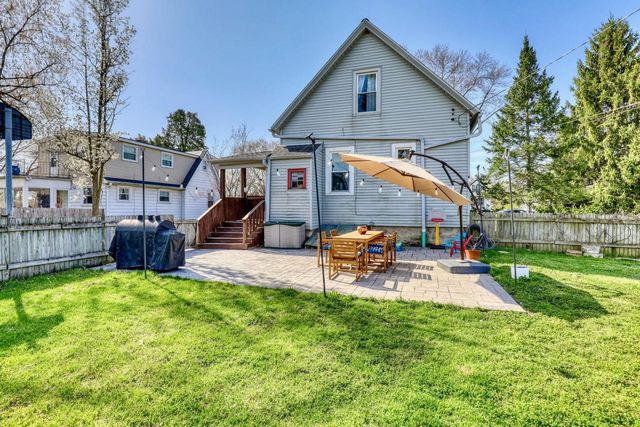 7640 W Clarke STREET, Wauwatosa, WI 53213
