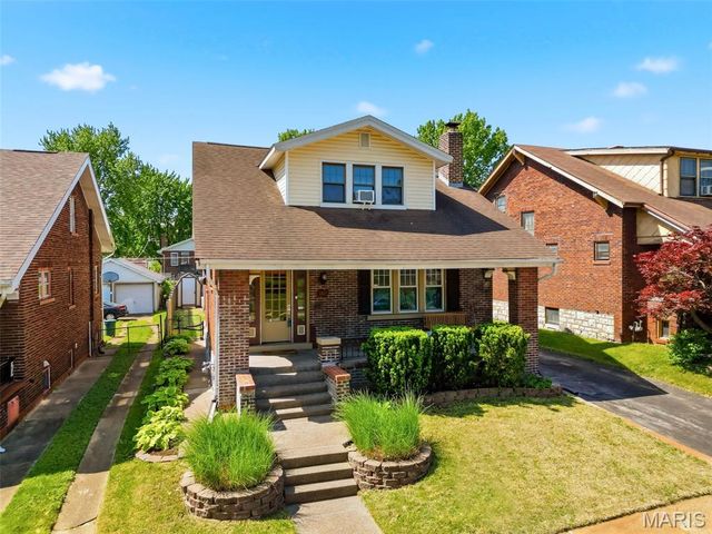 1112 Hornsby Avenue, St Louis, MO 63147