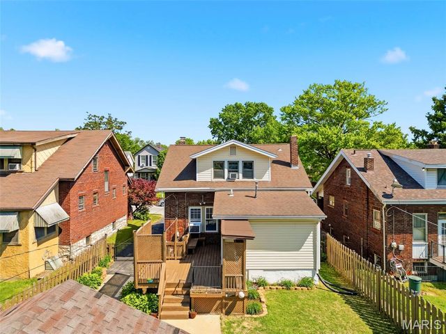 1112 Hornsby Avenue, St Louis, MO 63147