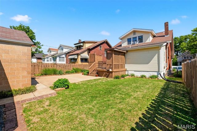 1112 Hornsby Avenue, St Louis, MO 63147