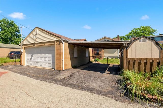 1112 Hornsby Avenue, St Louis, MO 63147