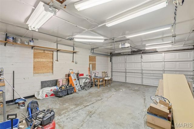 1112 Hornsby Avenue, St Louis, MO 63147