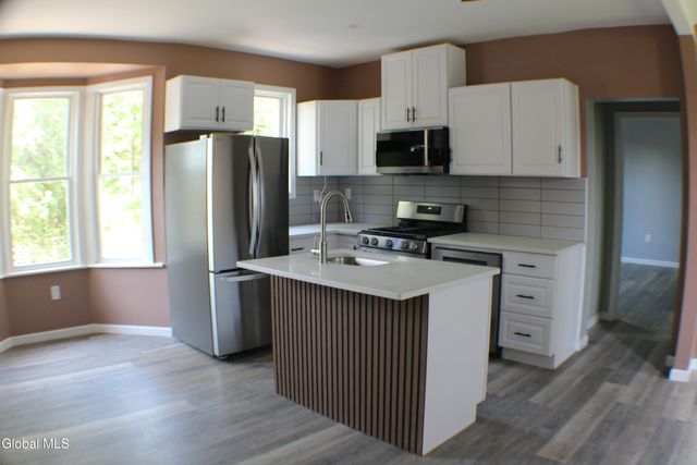 144 S Hawk Street, Albany, NY 12202