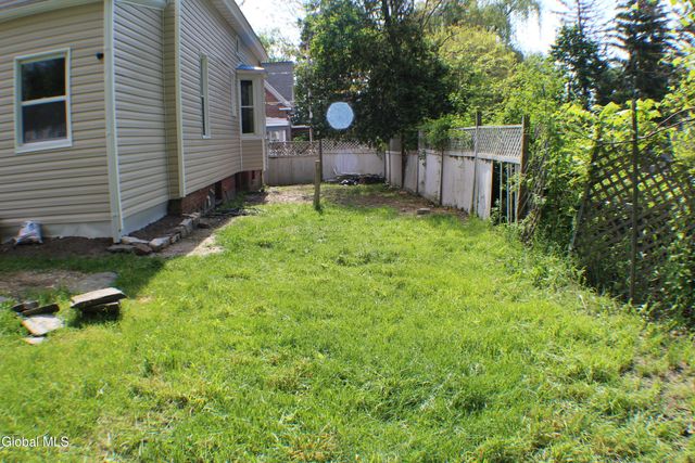 144 S Hawk Street, Albany, NY 12202
