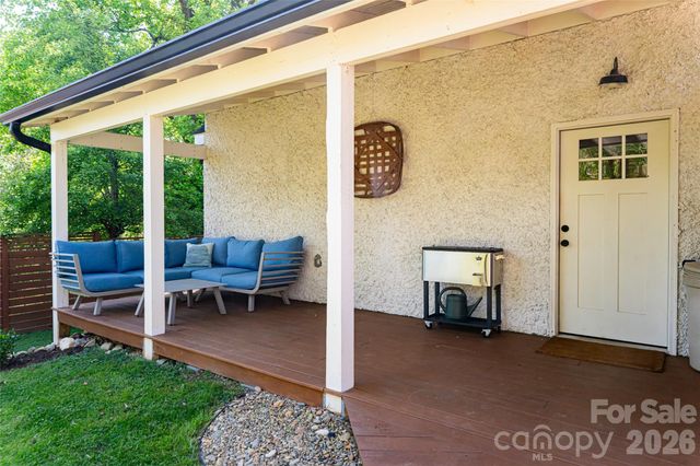 19 Neely Road, Brevard, NC 28712