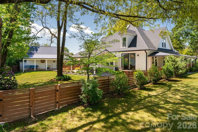 19 Neely Road, Brevard, NC 28712