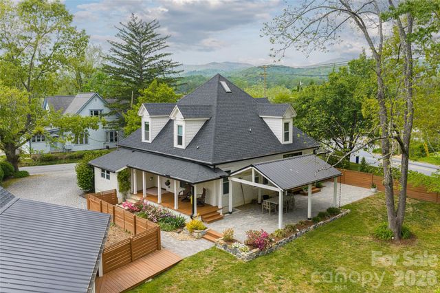 19 Neely Road, Brevard, NC 28712