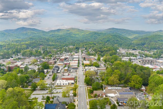 19 Neely Road, Brevard, NC 28712