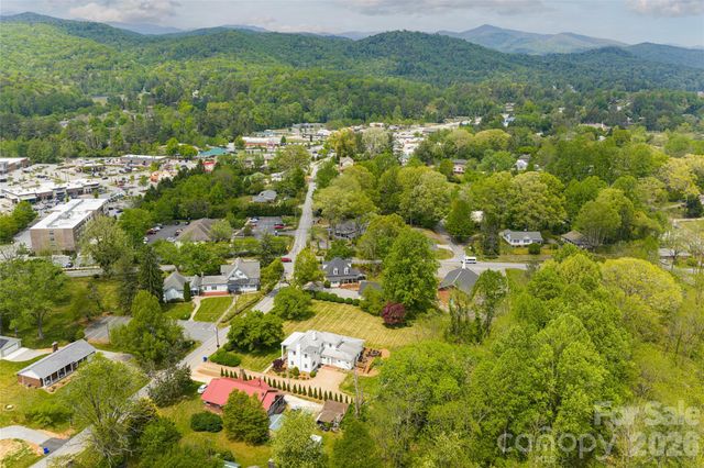 19 Neely Road, Brevard, NC 28712