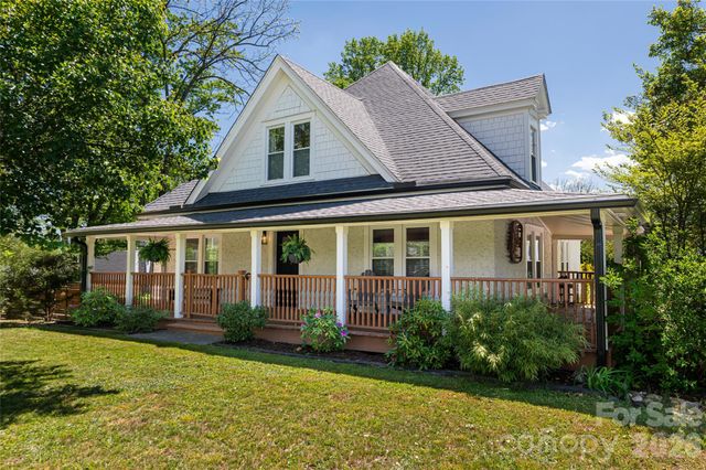 19 Neely Road, Brevard, NC 28712