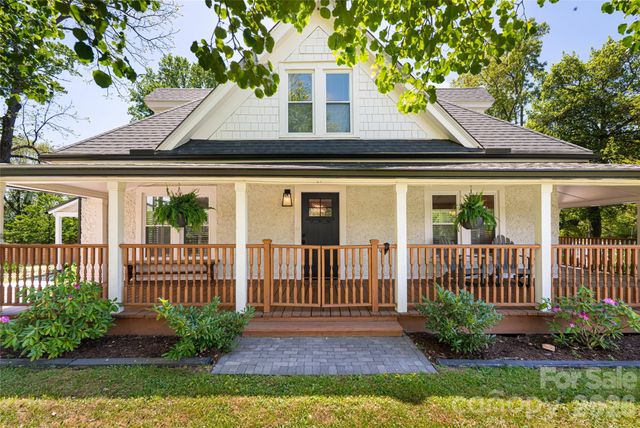 19 Neely Road, Brevard, NC 28712