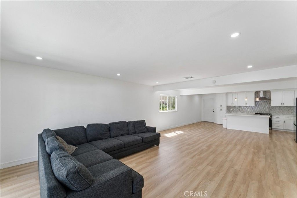 26410 Gimlet, Newhall, CA 91321 — photo 5