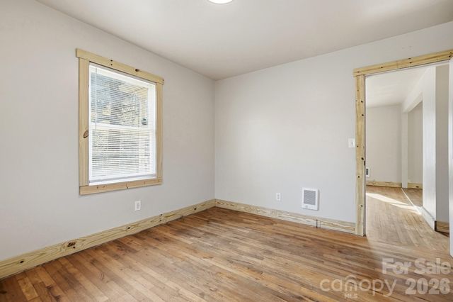 1716 Catherine Simmons Avenue, Charlotte, NC 28216