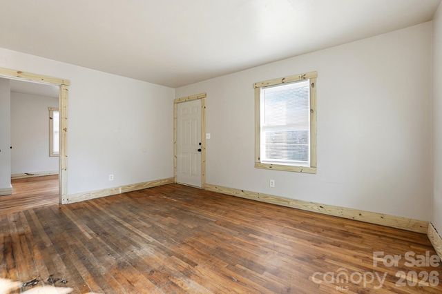 1716 Catherine Simmons Avenue, Charlotte, NC 28216