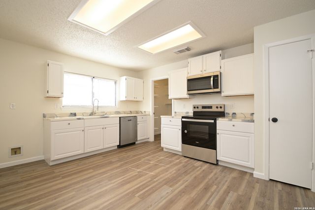 4522 Sherwood, San Antonio, TX 78217