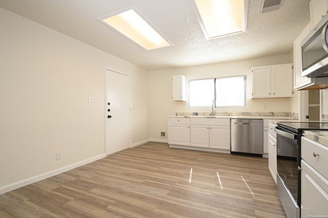 4522 Sherwood, San Antonio, TX 78217