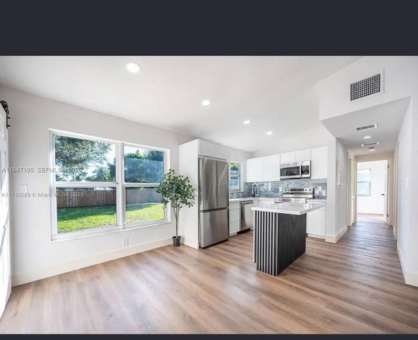 1108 SW 22nd Ter 0, Fort Lauderdale, FL 33312