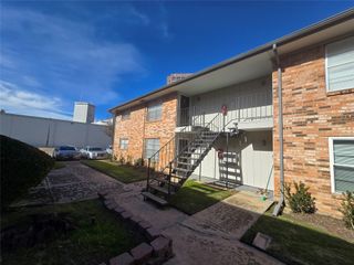 8071 Meadow Road 218, Dallas, TX 75231