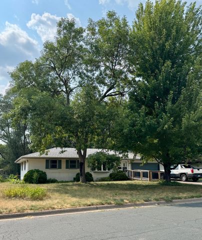 6030 5th Street NE, Fridley, MN 55432
