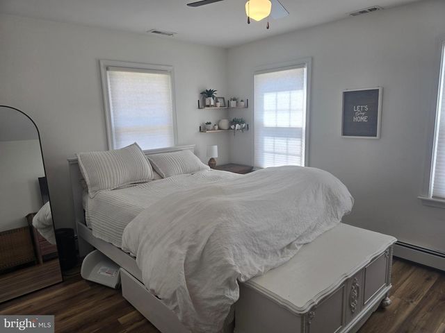 10614 FLOWER ST, Berlin, MD 21811