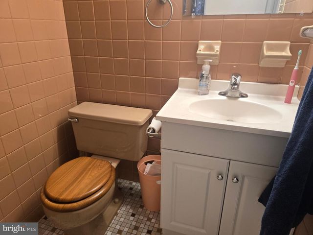 10614 FLOWER ST, Berlin, MD 21811