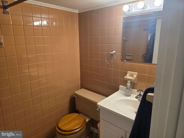 10614 FLOWER ST, Berlin, MD 21811