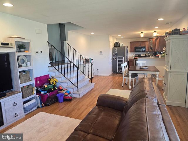 10614 FLOWER ST, Berlin, MD 21811