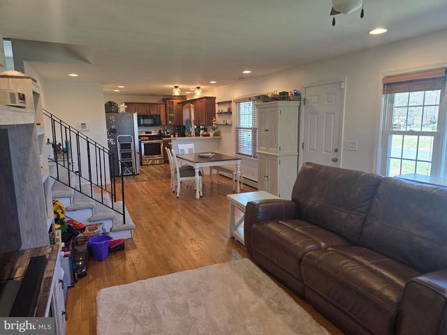 10614 FLOWER ST, Berlin, MD 21811