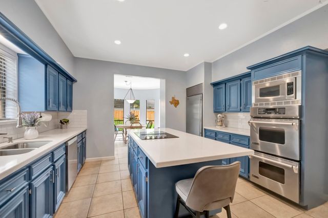 307 Crestwood Drive, El Lago, TX 77586