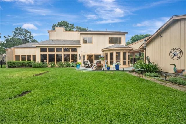 307 Crestwood Drive, El Lago, TX 77586