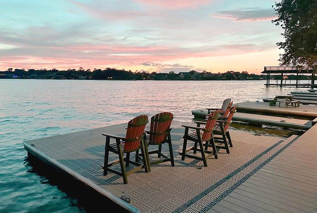 307 Crestwood Drive, El Lago, TX 77586