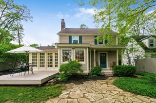697 Overbrook Drive, Columbus, OH 43214