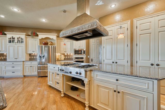 4851 S Landon Court, Springfield, MO 65810