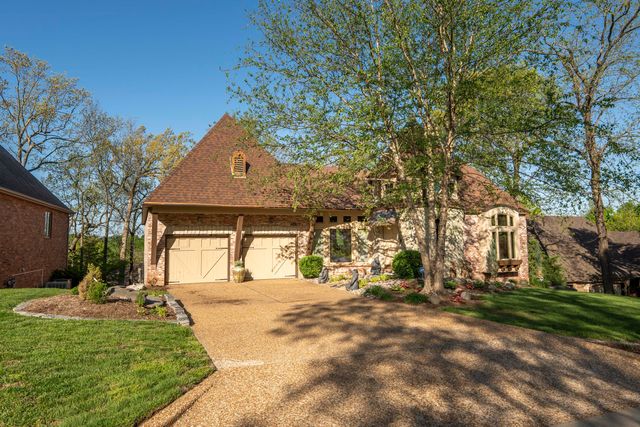 4851 S Landon Court, Springfield, MO 65810