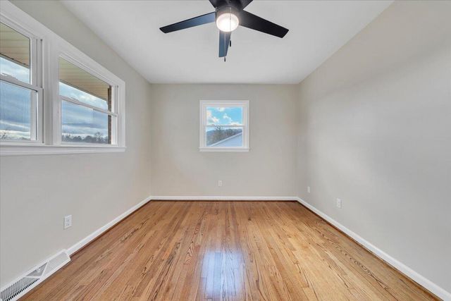 37 Springview CT, Troutville, VA 24175