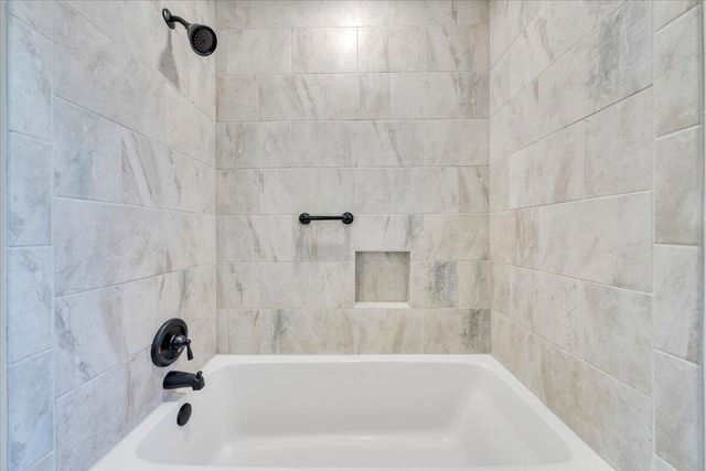 37 Springview CT, Troutville, VA 24175