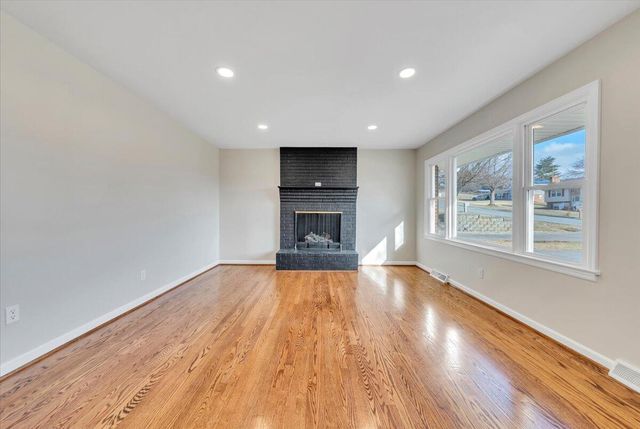 37 Springview CT, Troutville, VA 24175