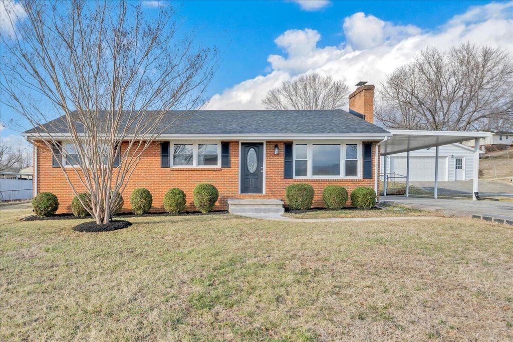 37 Springview CT, Troutville, VA 24175