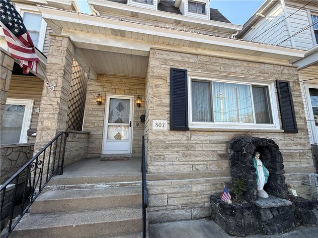 802 Boggs Ave, Mt Washington, PA 15211