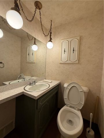 802 Boggs Ave, Mt Washington, PA 15211