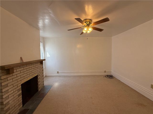 802 Boggs Ave, Mt Washington, PA 15211