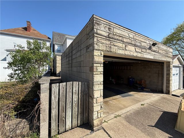 802 Boggs Ave, Mt Washington, PA 15211