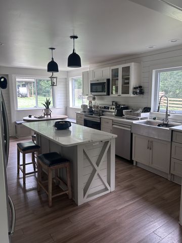7449 River Road Pike, Nashville, TN 37209