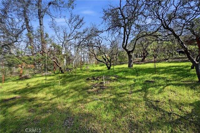 19246 N Shore Court, Hidden Valley Lake, CA 95467
