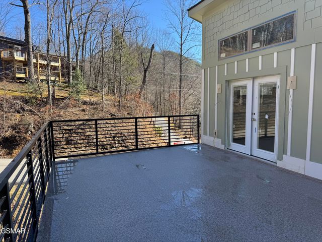 515 Woodland Drive, Gatlinburg, TN 37738