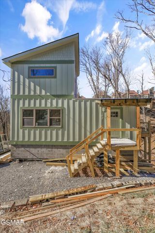 515 Woodland Drive, Gatlinburg, TN 37738