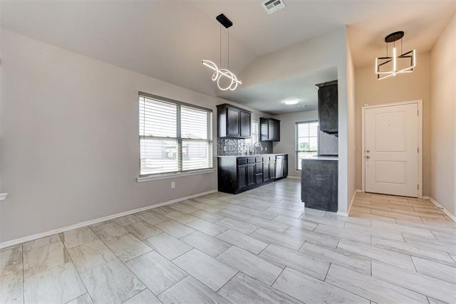 19704 Forsythe Drive, Edmond, OK 73012