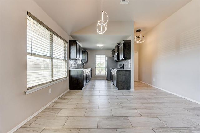 19704 Forsythe Drive, Edmond, OK 73012